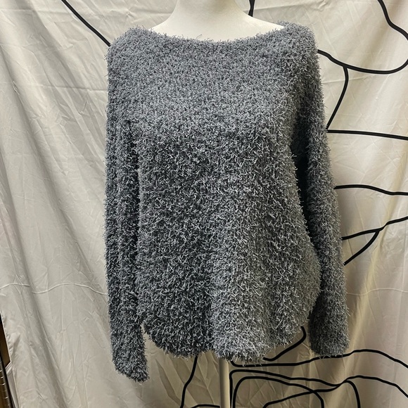 BB DAKOTA Woman’s Large Grey Scruffy-Textured Pullover Sweater - Picture 1 of 7